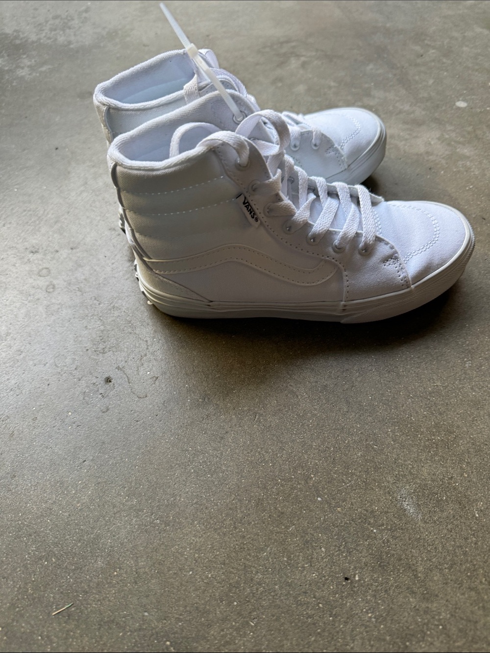 Girls Vans White High Top Skate Shoes- Brand New